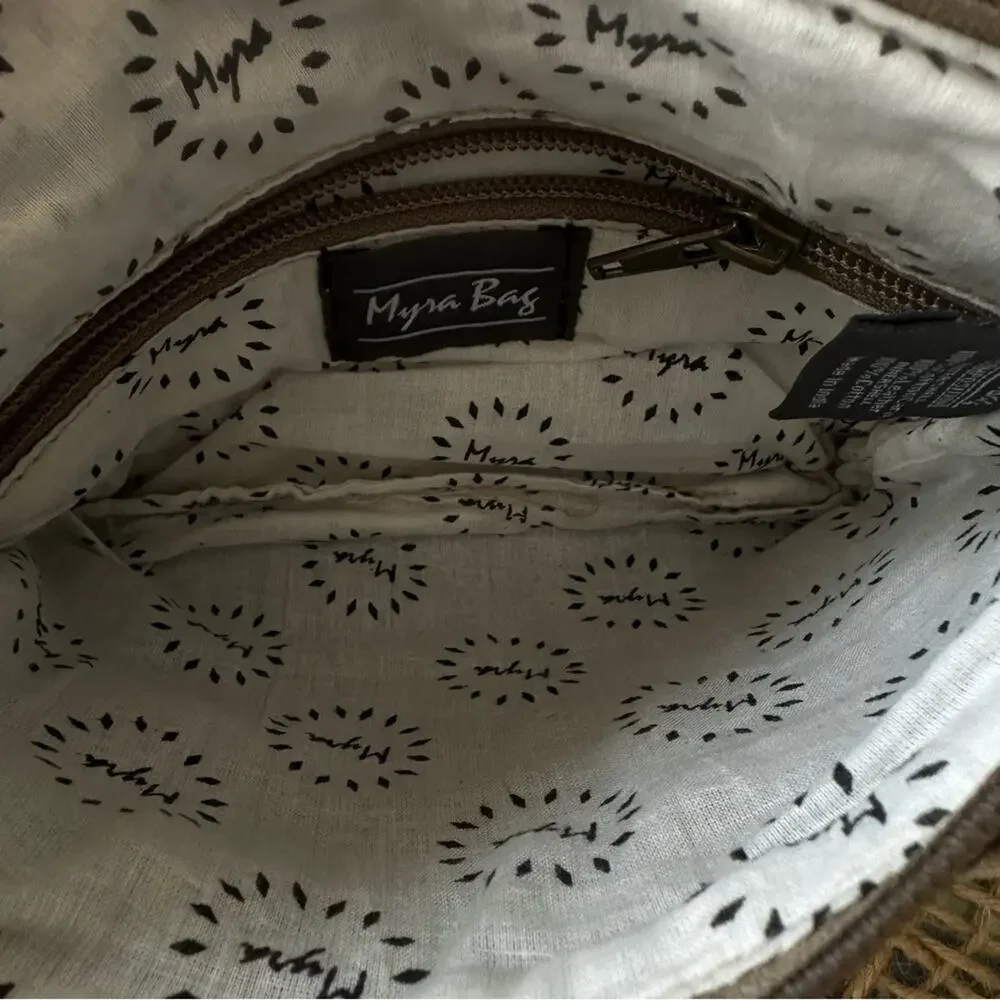 NWOT - Myra Bag - X Design Pocket Small Crossbody Black and Cream Patterned - Picture 5 of 14